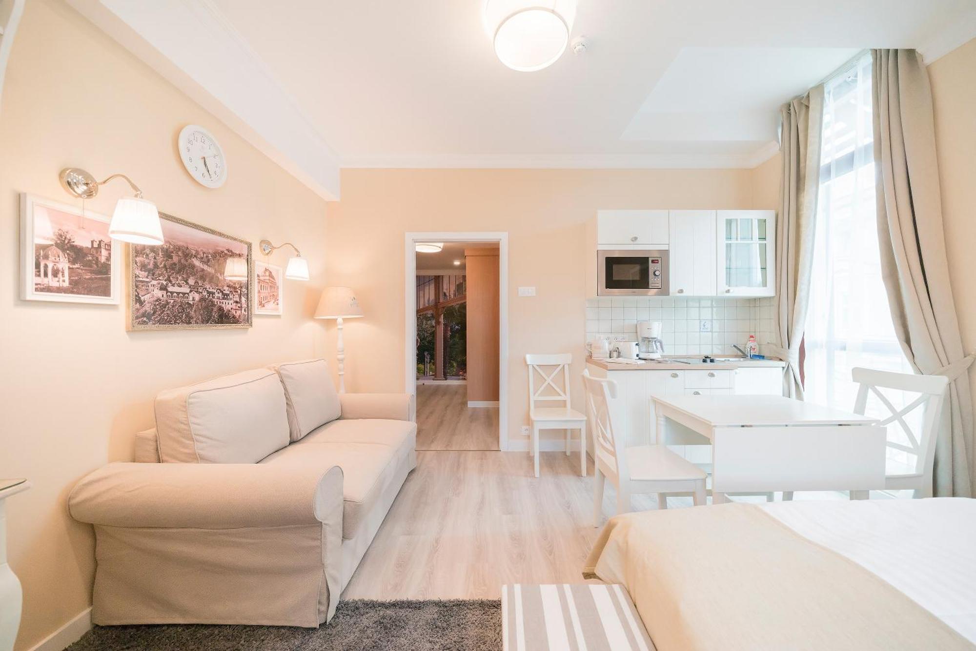 Revelton Studios Františkovy Lázně Exteriör bild